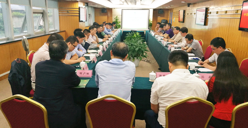 中国茶叶公司董事长殷建豪一行调研华体会（中国）