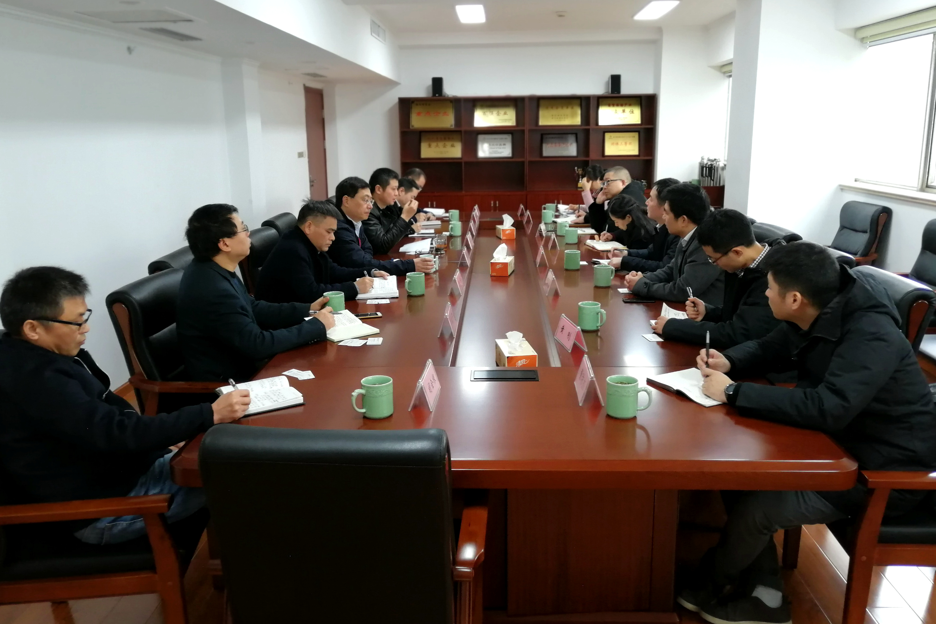 安吉县杜尉栋副县长一行到访华体会（中国）商议茶苗扶贫事宜