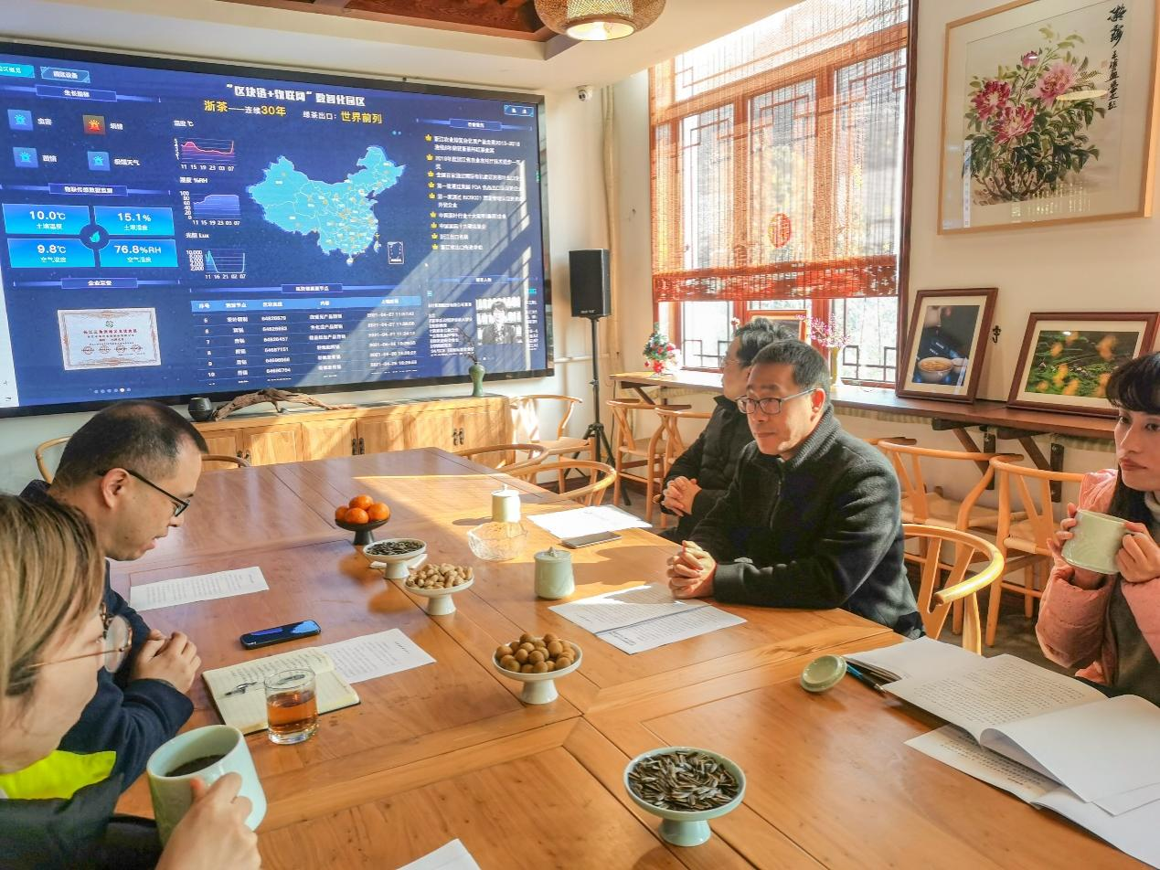 杭州西湖风景名胜区管理委员会副主任余金良一行到华体会（中国）狮峰茶业公司考察调研